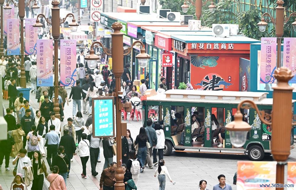 图片开端:新华社